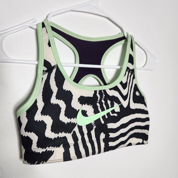 Nike Youth Girls Sports Bra- European Design - Picture 2 of 3
